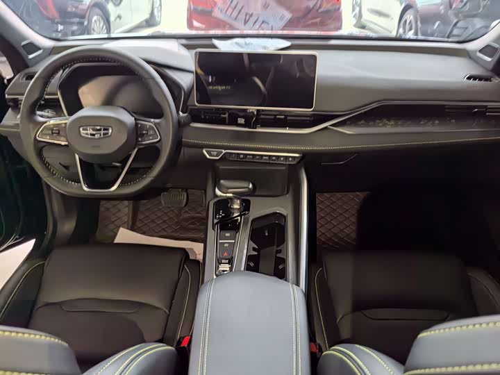 Фото 7 - Geely Preface