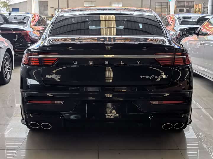 Фото 9 - Geely Preface