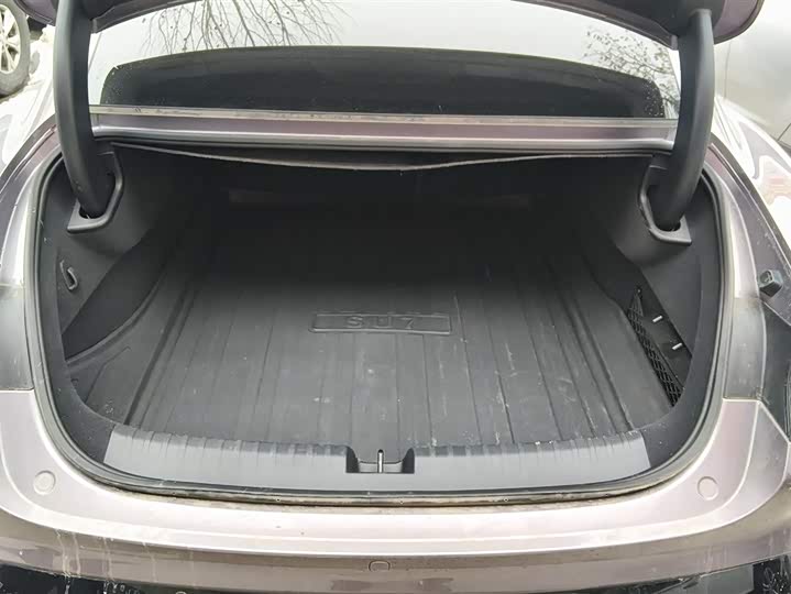 Фото 4 - Xiaomi SU7