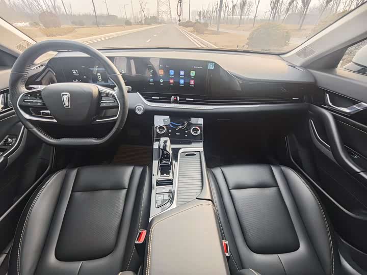 Фото 6 - Bestune B70