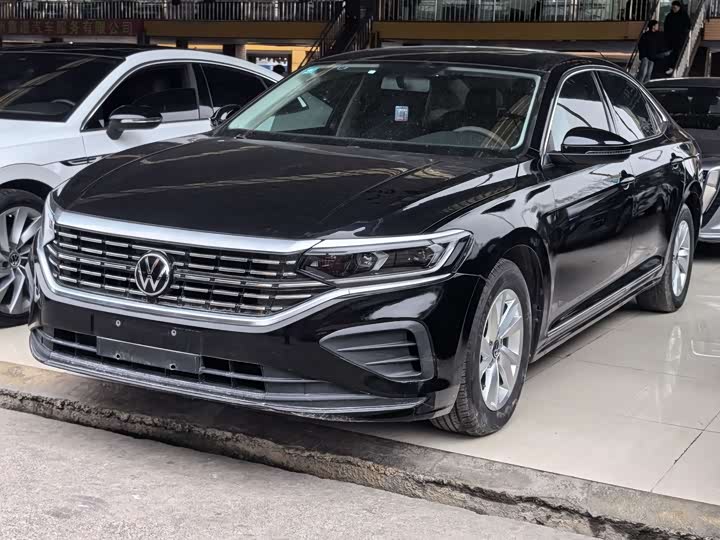 Фото 2 - Volkswagen Passat