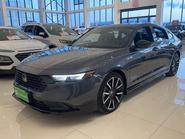 Фото 1 - Honda Accord