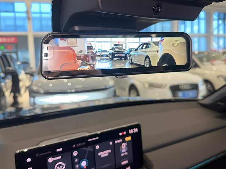 Фото 4 - Honda Accord