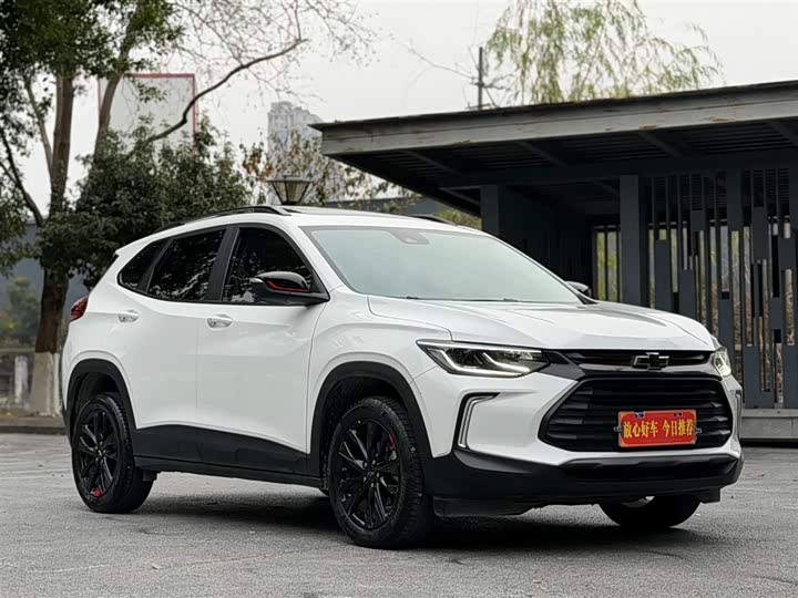 Фото 2 - Chevrolet Tracker