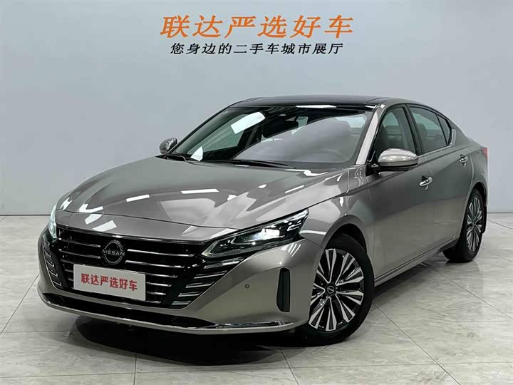 Фото 1 - Nissan Teana