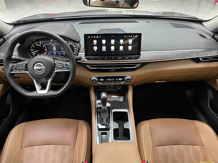 Фото 2 - Nissan Teana