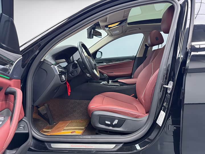 Фото 4 - BMW 5 Series