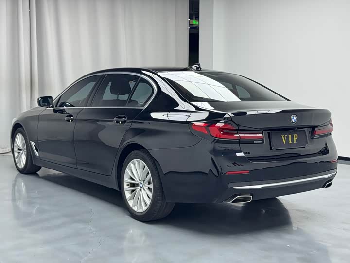 Фото 9 - BMW 5 Series