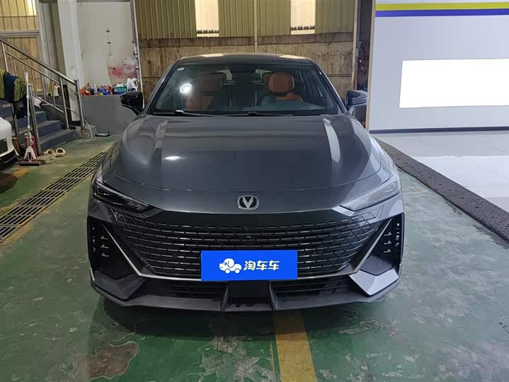 Фото 2 - Changan UNI-V