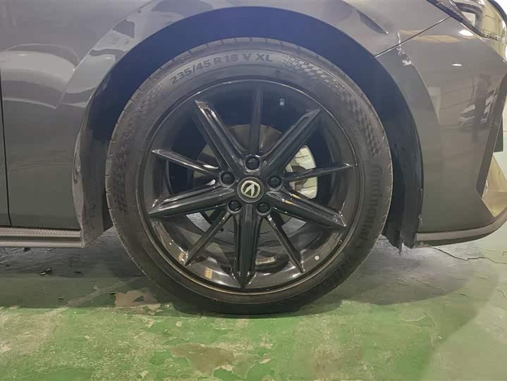 Фото 6 - Changan UNI-V