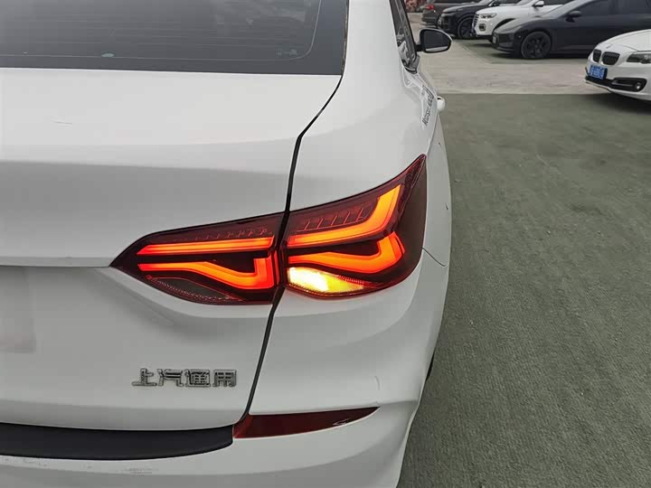 Фото 8 - Chevrolet Monza