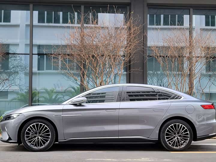 Фото 3 - BYD Han