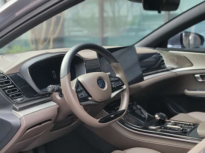 Фото 6 - BYD Han