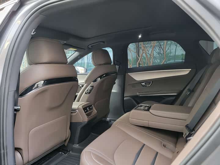 Фото 8 - BYD Han