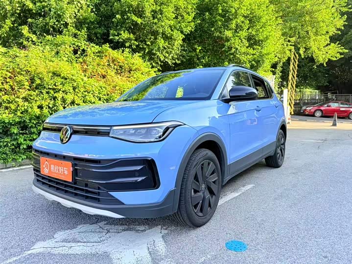 Фото 1 - Volkswagen Tharu