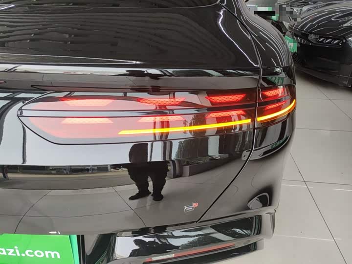 Фото 8 - Denza Z9