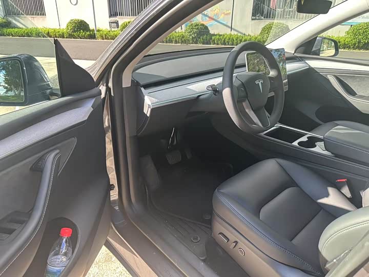 Фото 4 - Tesla Model Y