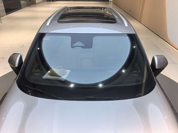 Фото 7 - Roewe RX5 Hybrid