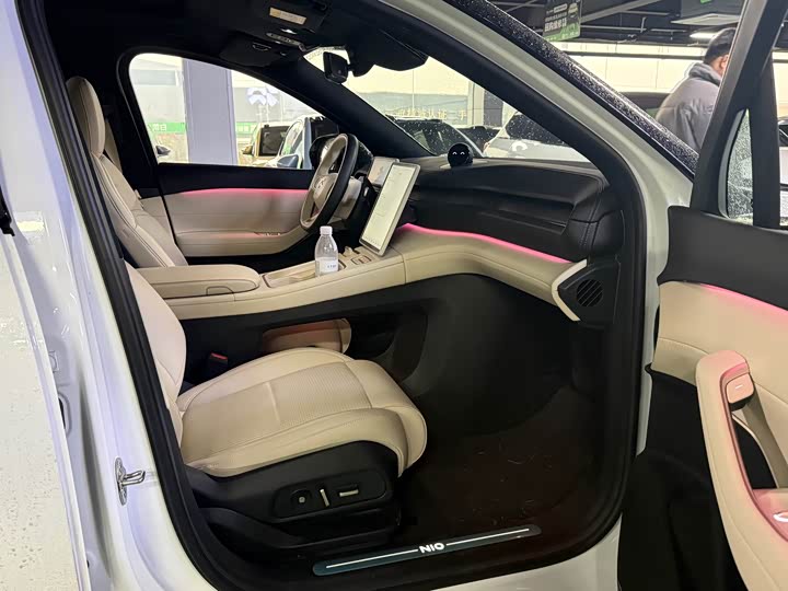 Фото 4 - Nio ES6