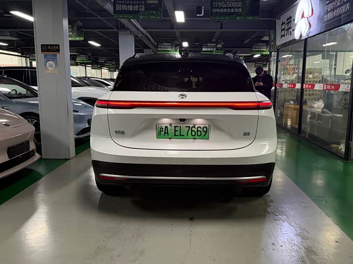 Фото 8 - Nio ES6