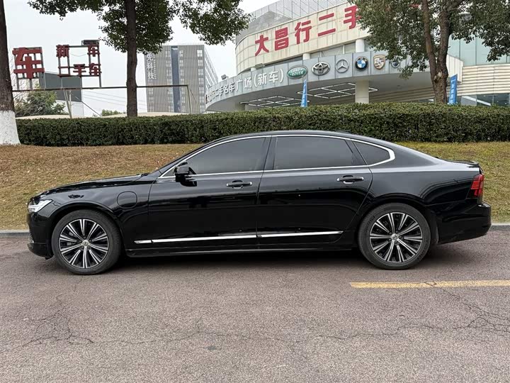 Фото 3 - Volvo S90 Hybrid