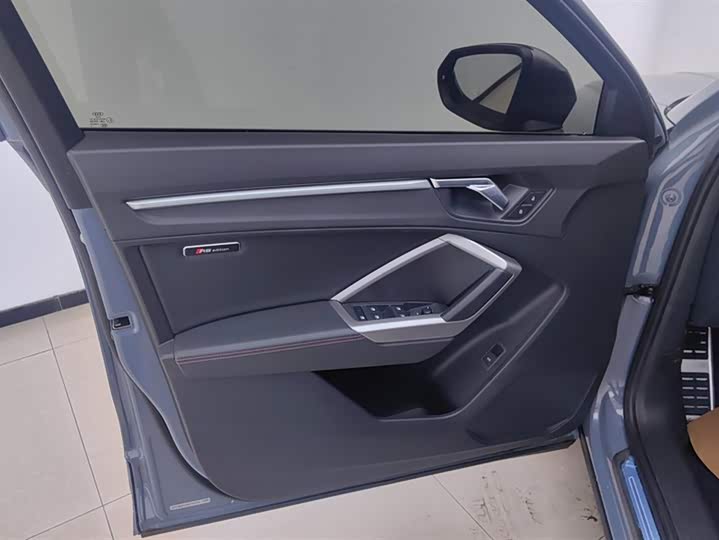 Фото 7 - Audi Q3