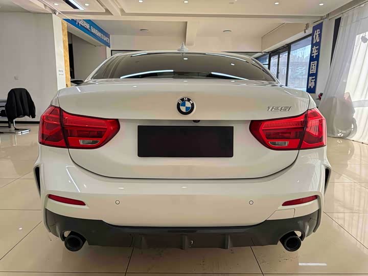 Фото 5 - BMW 1 Series