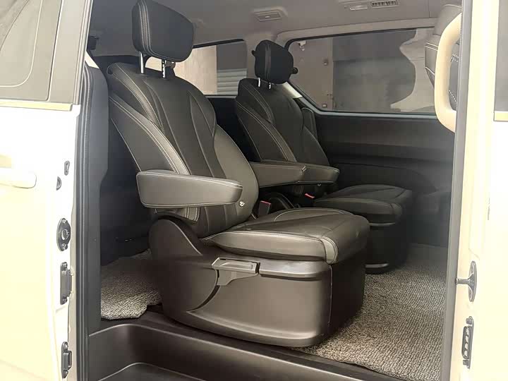 Фото 4 - Maxus G20