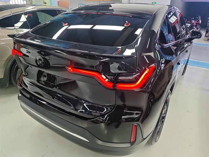 Фото 7 - Nio EC6