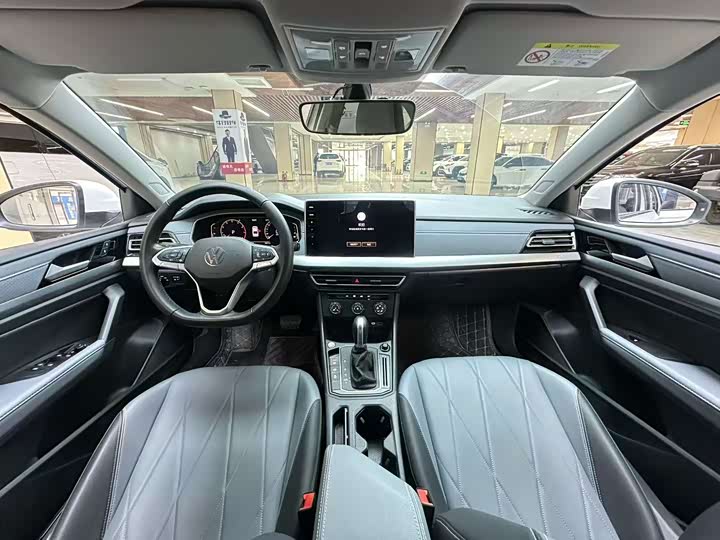 Фото 8 - Volkswagen Lavida