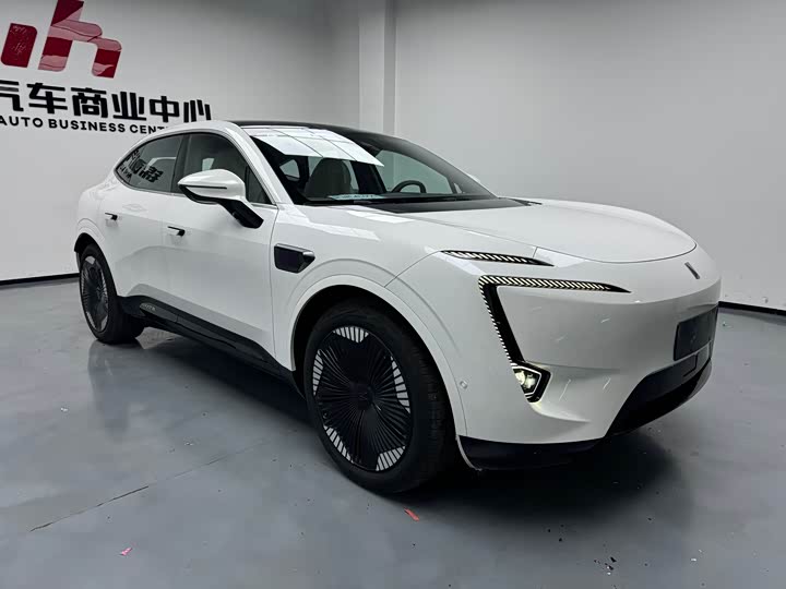 Фото 3 - Avatr 11