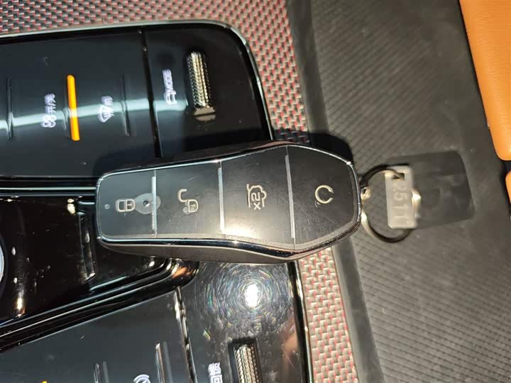 Фото 9 - BYD Han