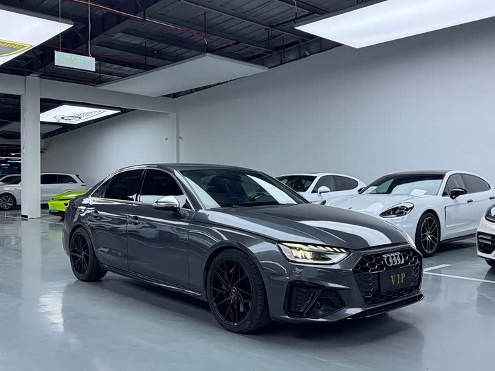 Фото 3 - Audi S4