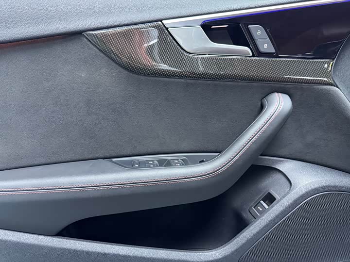 Фото 5 - Audi S4