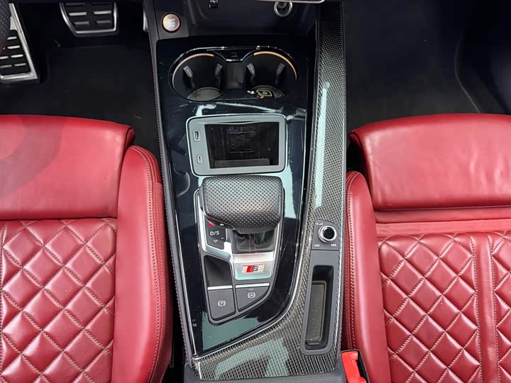 Фото 9 - Audi S4