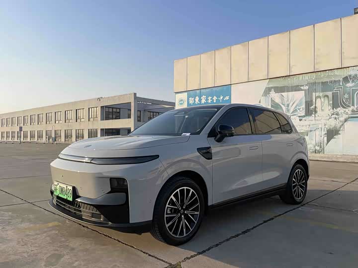 Фото 3 - Leapmotor B10