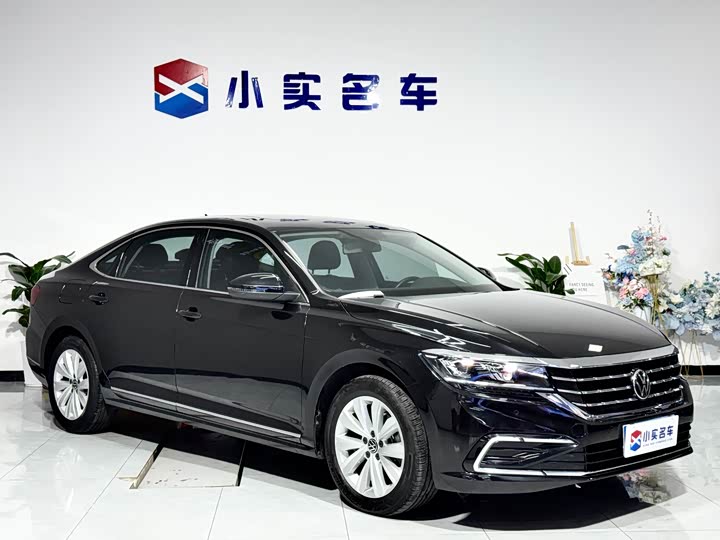 Фото 3 - Volkswagen Passat