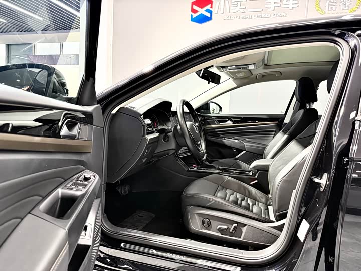 Фото 4 - Volkswagen Passat