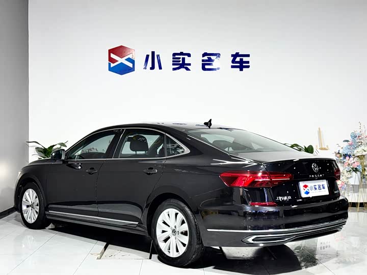 Фото 9 - Volkswagen Passat