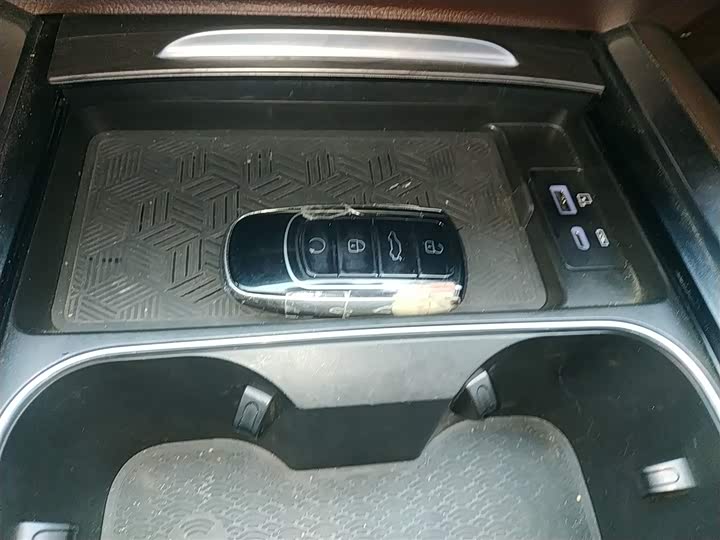 Фото 9 - Chery Tiggo 8 Pro