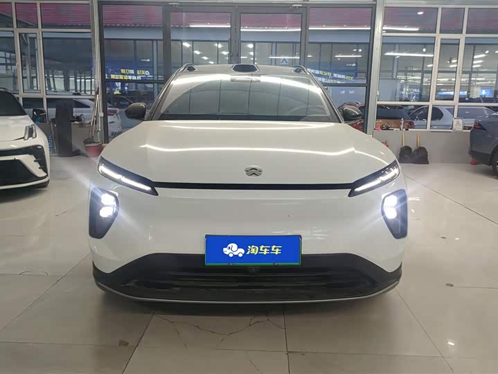 Фото 2 - Nio ES6