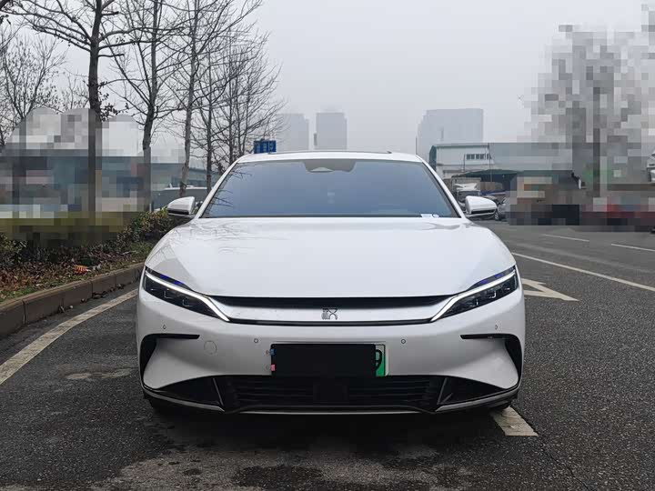 Фото 2 - BYD Han