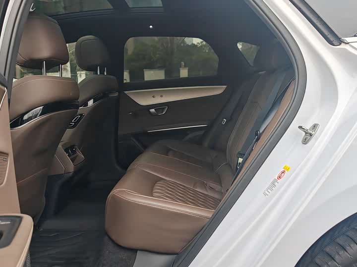 Фото 8 - BYD Han