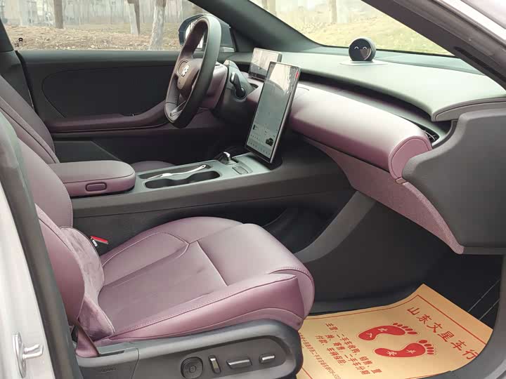 Фото 9 - Nio ET5T