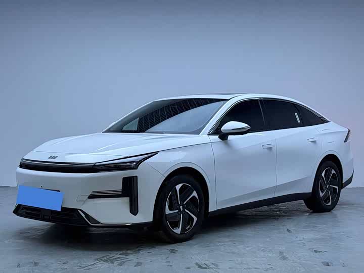 Фото 1 - Geely Galaxy L6