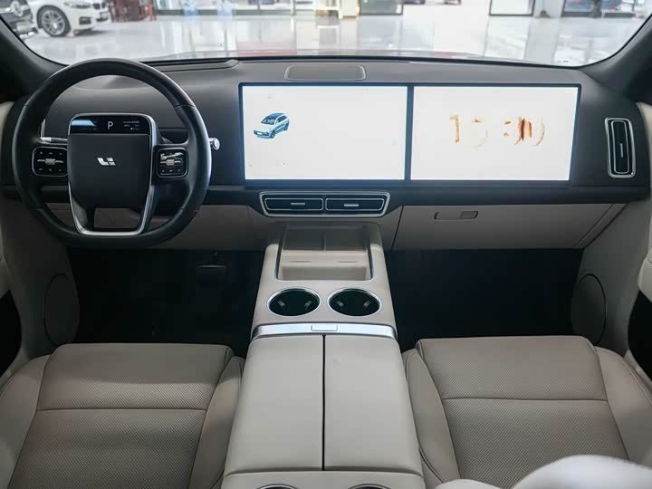 Фото 8 - LiXiang L8