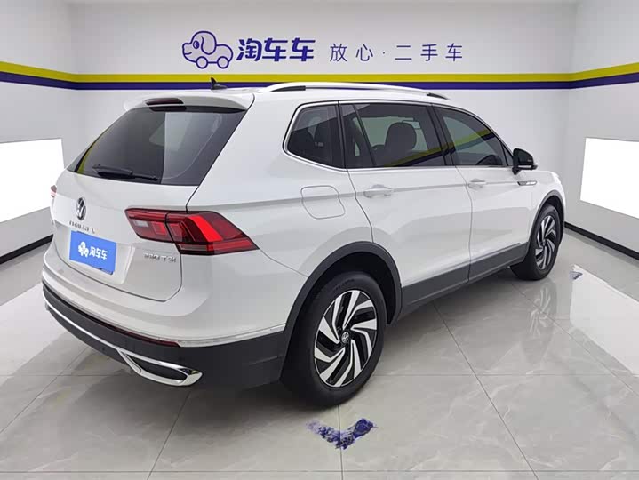 Фото 3 - Volkswagen Tiguan L Pro