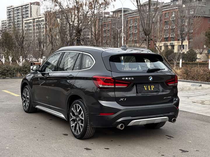 Фото 4 - BMW X1