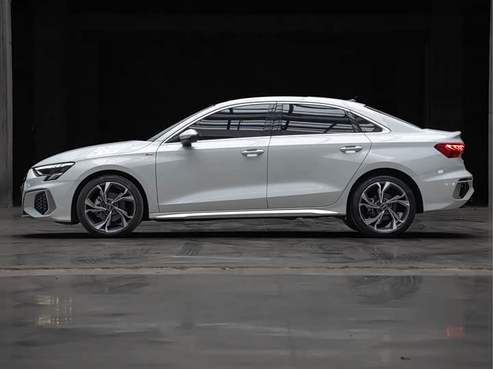 Фото 4 - Audi A3