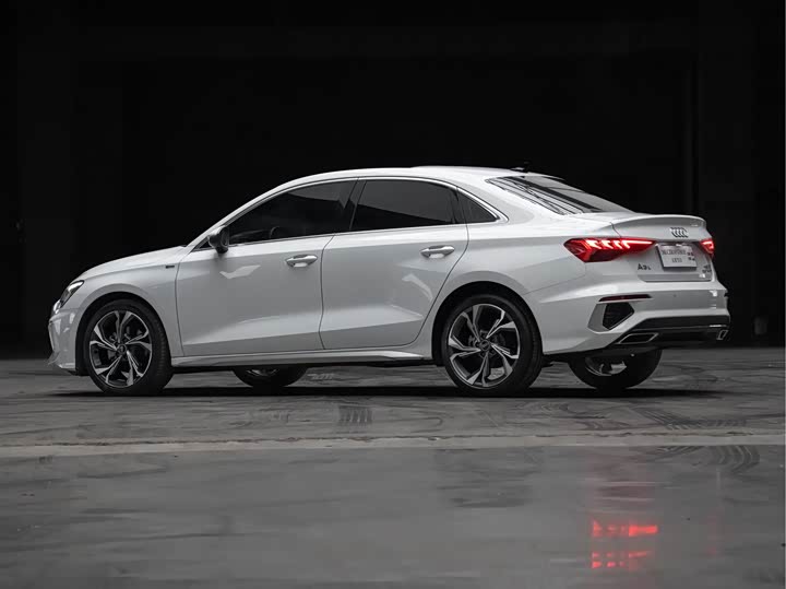 Фото 5 - Audi A3